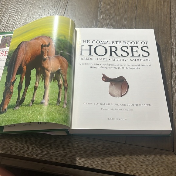 The complete book of horses, hardback (521 pages) - Picture 10 of 15